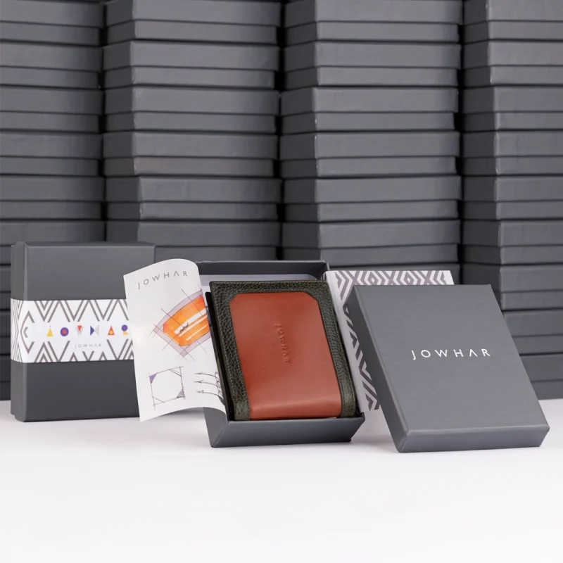 کیف پول چرمی جوهر Frame Oak سبز تیره و قهوه ای