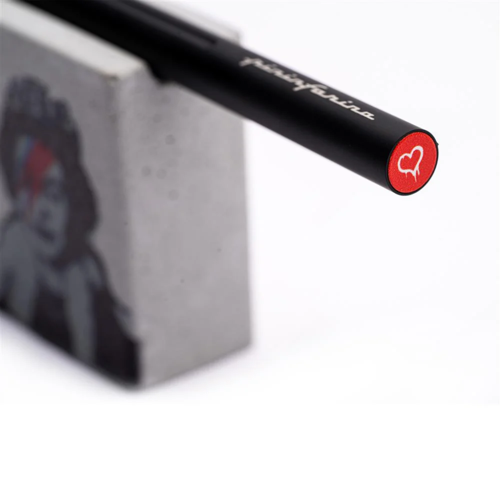 اتود Pininfarina Smart Banksy Lizzy مشکی قرمز details