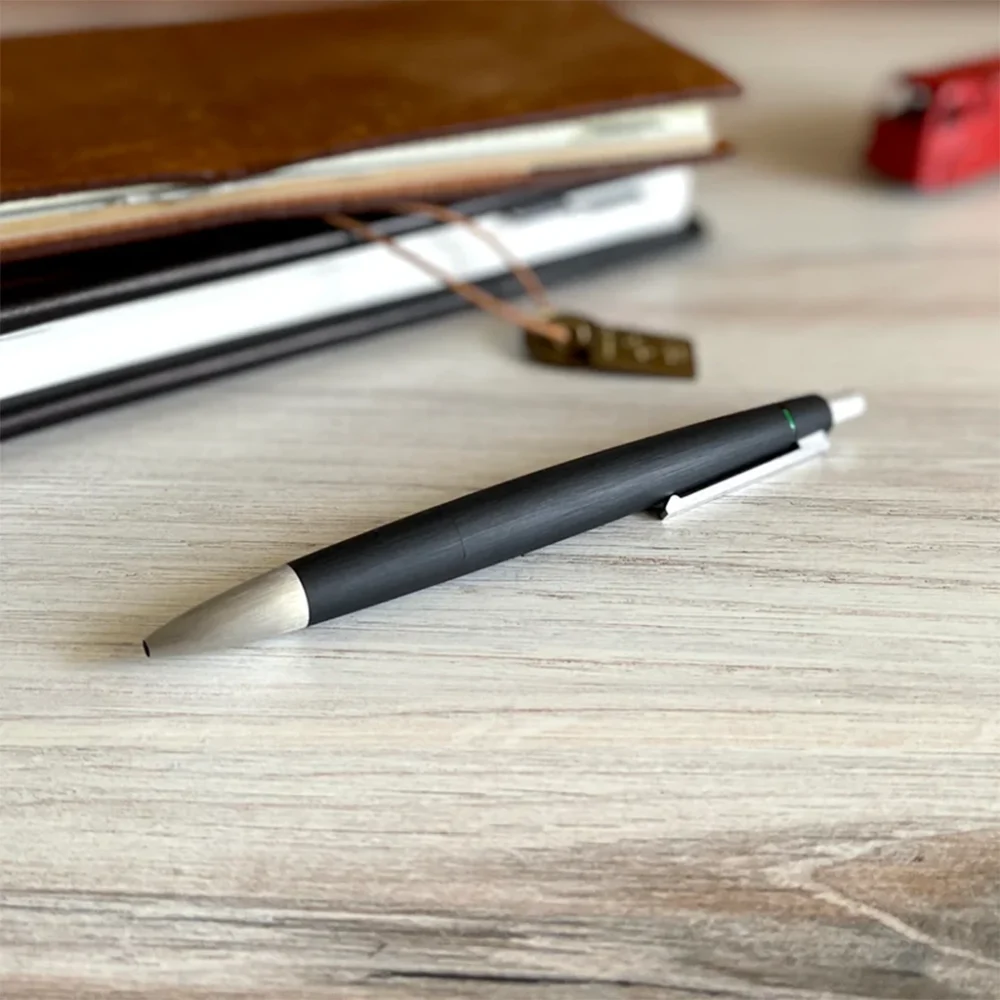 خودکار lamy 2000